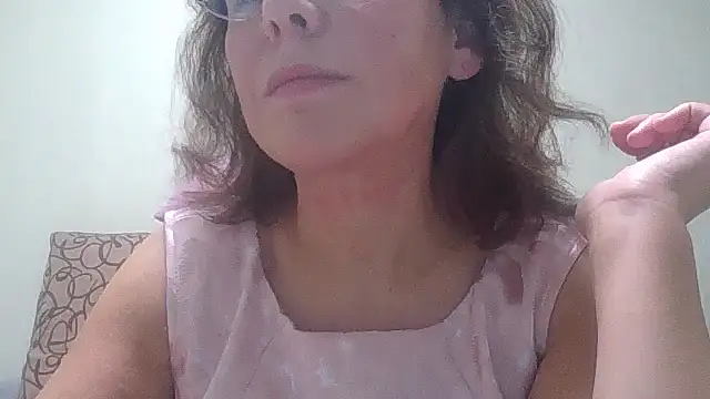 HollyJewel online show from 11-05-25, 06:08