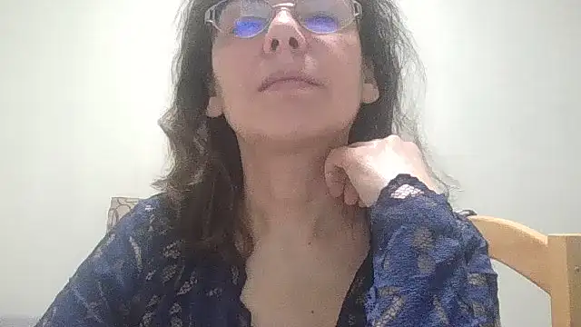 HollyJewel online show from 03-10-26, 04:01