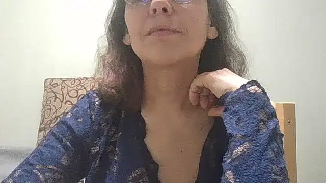 HollyJewel online show from 03-16-26, 04:33