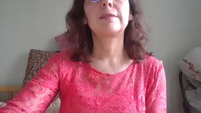 HollyJewel online show from 04-06-26, 12:06