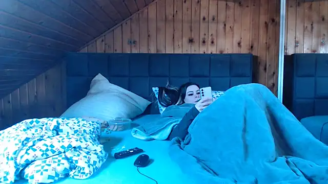 BoeseMoni1998 online show from 03-07-25, 12:34