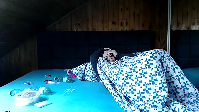 BoeseMoni1998 online show from 03-12-25, 07:57