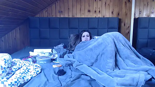 BoeseMoni1998 online show from 03-21-25, 10:39