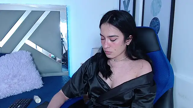 ZaraDames  online show from 12-20-24, 07:12