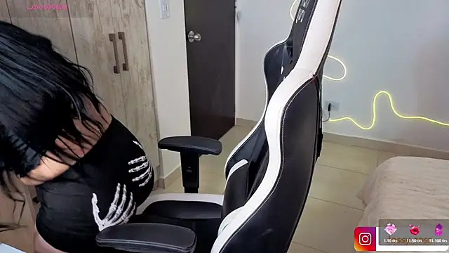 Victoryyy  online show from 02-26-26, 10:42