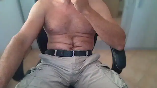 Snapshot of cocco1980xxxx chatting on 07-03-26, 08:21 cocco1980xxxx online show from 07-03-26, 08:21