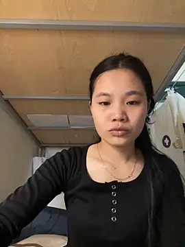 Snapshot of Be-MyMy chatting on 01-03-25, 02:54 Be-MyMy online show from 01-03-25, 02:54