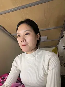 Snapshot of Be-MyMy chatting on 02-20-25, 08:17 Be-MyMy online show from 02-20-25, 08:17