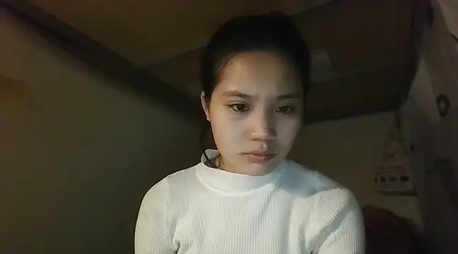 Snapshot of Be-MyMy chatting on 03-09-25, 01:35 Be-MyMy online show from 03-09-25, 01:35