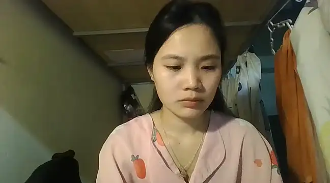 Snapshot of Be-MyMy chatting on 03-16-25, 11:27 Be-MyMy online show from 03-16-25, 11:27