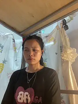 Snapshot of Be-MyMy chatting on 09-15-25, 02:28 Be-MyMy online show from 09-15-25, 02:28