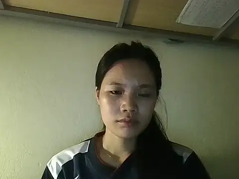 Snapshot of Be-MyMy chatting on 10-12-25, 02:16 Be-MyMy online show from 10-12-25, 02:16