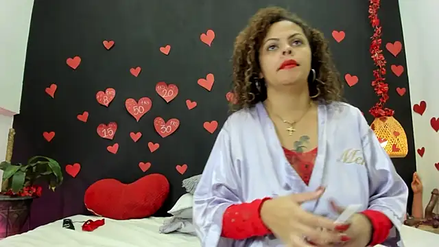 Luna smit08 online show from 02-16-26, 09:44