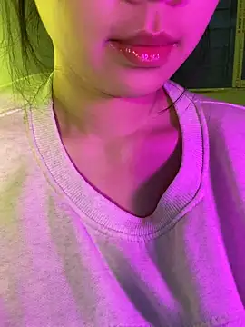 minmin2kk5 online show from 12-23-25, 01:36