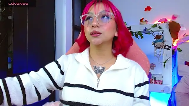 Littlerouse  online show from 02-10-26, 06:39