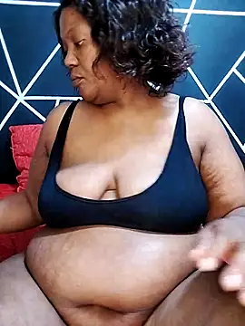 Snapshot of YummyChocolatexx2 chatting on 05-14-26, 08:43 YummyChocolatexx2 online show from 05-14-26, 08:43