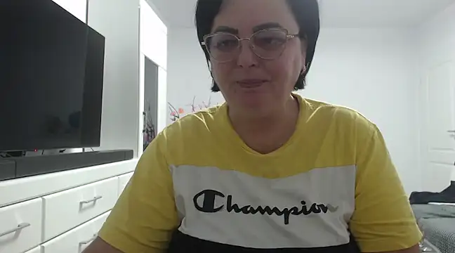 Emyllywhite online show from 12-08-24, 11:40