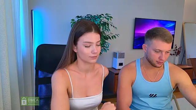 Jony and Jessica online show from 07-26-26, 06:43