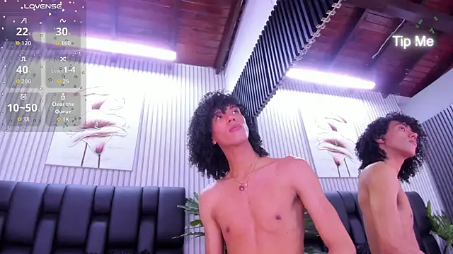 Camille Cedrik online show from 09-30-25, 07:41