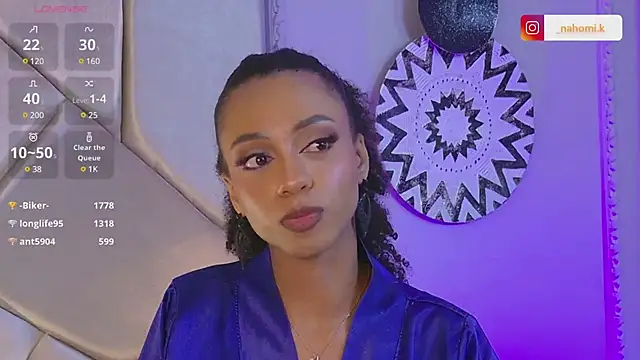 Snapshot of Nahomi_King chatting on 02-19-25, 07:27 Nahomi King online show from 02-19-25, 07:27