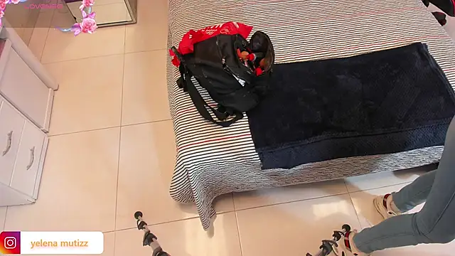 Yelena mutiz online show from 02-27-26, 01:00