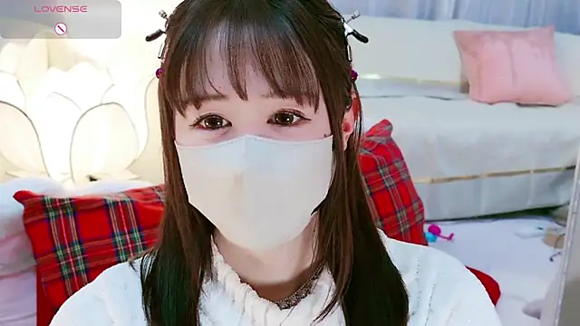 Snapshot of aaanyan chatting on 12-30-24, 02:30 aaanyan online show from 12-30-24, 02:30