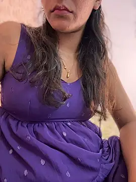 Snapshot of Goddess_sneha chatting on 04-18-26, 04:11 Goddess sneha online show from 04-18-26, 04:11