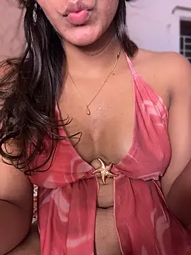 Snapshot of Goddess_sneha chatting on 04-19-26, 04:39 Goddess sneha online show from 04-19-26, 04:39