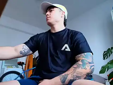 Snapshot of juandking chatting on 12-02-24, 08:52 juandking online show from 12-02-24, 08:52