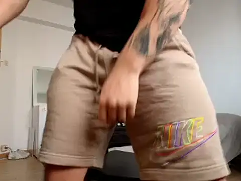 Snapshot of juandking chatting on 12-09-24, 10:11 juandking online show from 12-09-24, 10:11