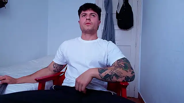 Snapshot of juandking chatting on 10-23-25, 05:01 juandking online show from 10-23-25, 05:01