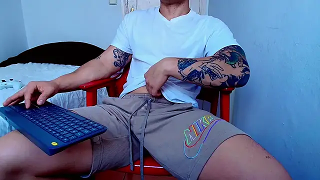 Snapshot of juandking chatting on 11-19-25, 09:09 juandking online show from 11-19-25, 09:09