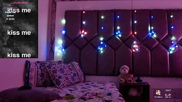 Snapshot of Tiffany_Valentine15 chatting on 02-02-26, 12:48 Tiffany Valentine15 online show from 02-02-26, 12:48