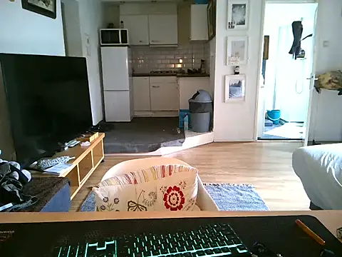 mihaimichael online show from 04-12-26, 03:06