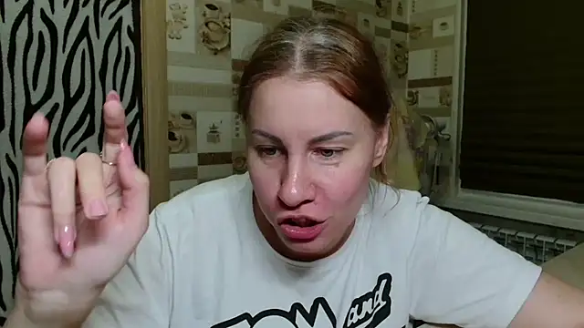 Snapshot of TherestlessKitty chatting on 07-28-26, 10:20 TherestlessKitty online show from 07-28-26, 10:20