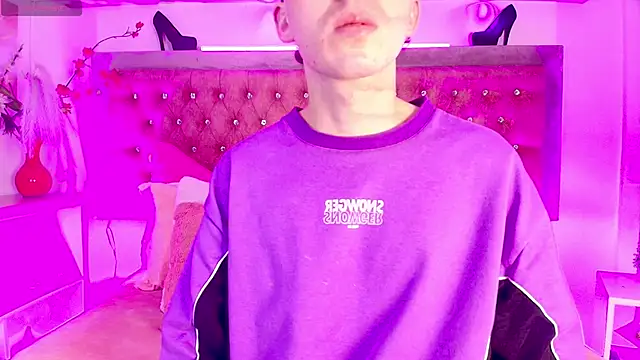 Tayzon Foxxx online show from 11-11-25, 12:49