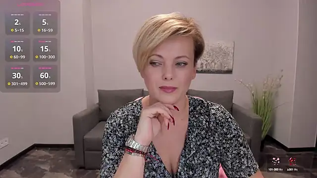 Julia Wilsone online show from 02-11-25, 01:41