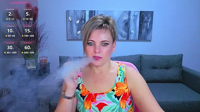 Julia Wilsone online show from 11-22-25, 12:59