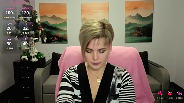 Julia Wilsone online show from 12-20-25, 02:13