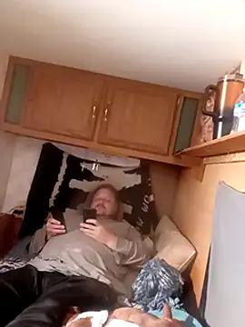 Snapshot of tjmacksjr chatting on 01-26-25, 04:41 tjmacksjr online show from 01-26-25, 04:41