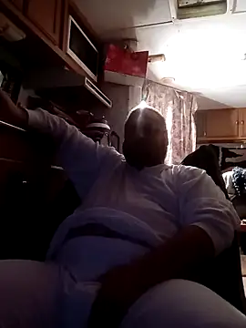 Snapshot of tjmacksjr chatting on 03-15-25, 10:33 tjmacksjr online show from 03-15-25, 10:33