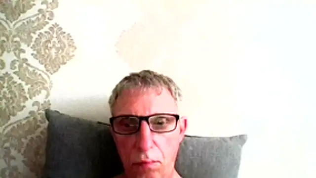 Snapshot of BobbyXRoyal chatting on 06-28-26, 06:03 BobbyXRoyal online show from 06-28-26, 06:03