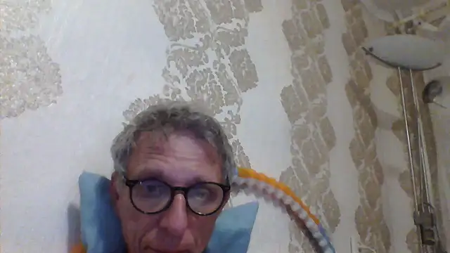 Snapshot of BobbyXRoyal chatting on 08-06-26, 07:16 BobbyXRoyal online show from 08-06-26, 07:16