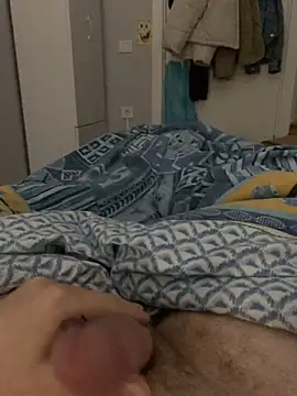 Snapshot of Erenn34 chatting on 12-04-25, 11:57 Erenn34 online show from 12-04-25, 11:57