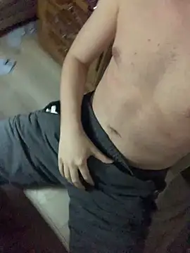 Snapshot of Erenn34 chatting on 04-05-26, 11:46 Erenn34 online show from 04-05-26, 11:46