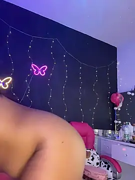 AlisonHoot69 online show from 10-29-25, 12:07