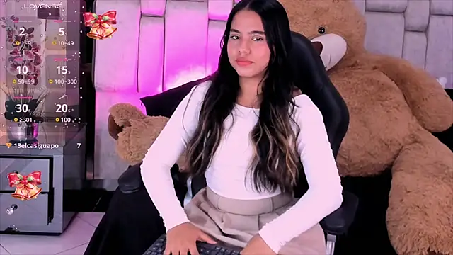 Snapshot of Marilyn-Cooper chatting on 12-18-24, 08:31 Marilyn-Cooper online show from 12-18-24, 08:31