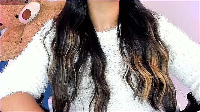 Snapshot of Marilyn-Cooper chatting on 01-06-25, 06:47 Marilyn-Cooper online show from 01-06-25, 06:47