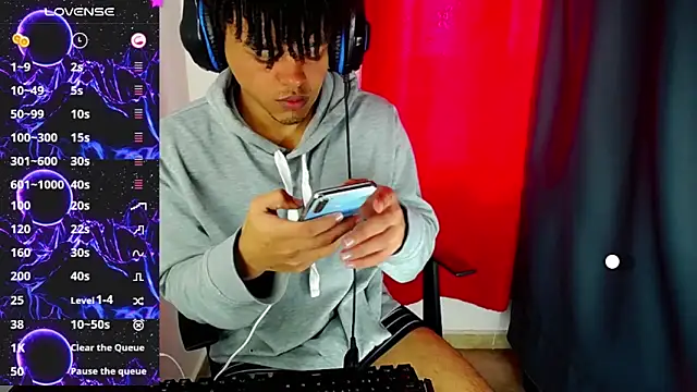 Snapshot of Ares_ttoter chatting on 01-08-25, 02:14 Ares ttoter online show from 01-08-25, 02:14