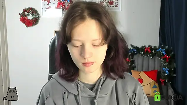 Alina Mills online show from 12-22-25, 07:05